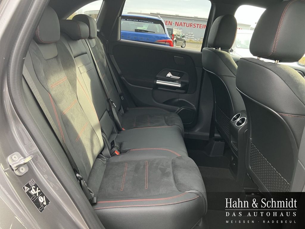 Mercedes-Benz B 220 2025