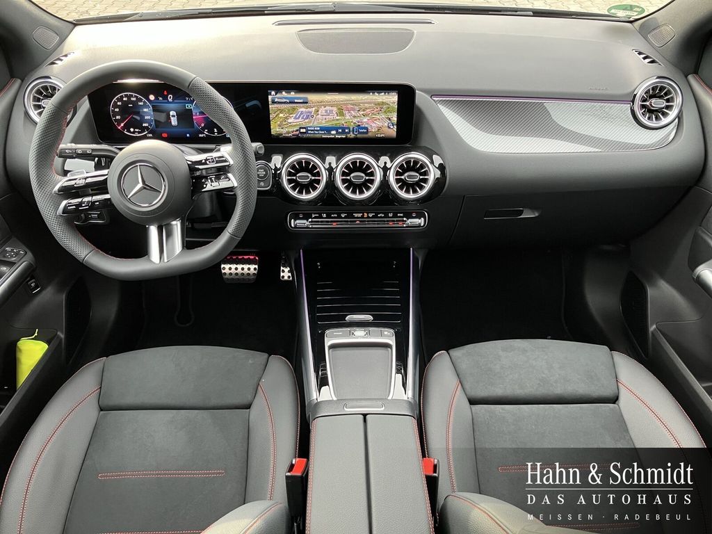 Mercedes-Benz B 220 2025