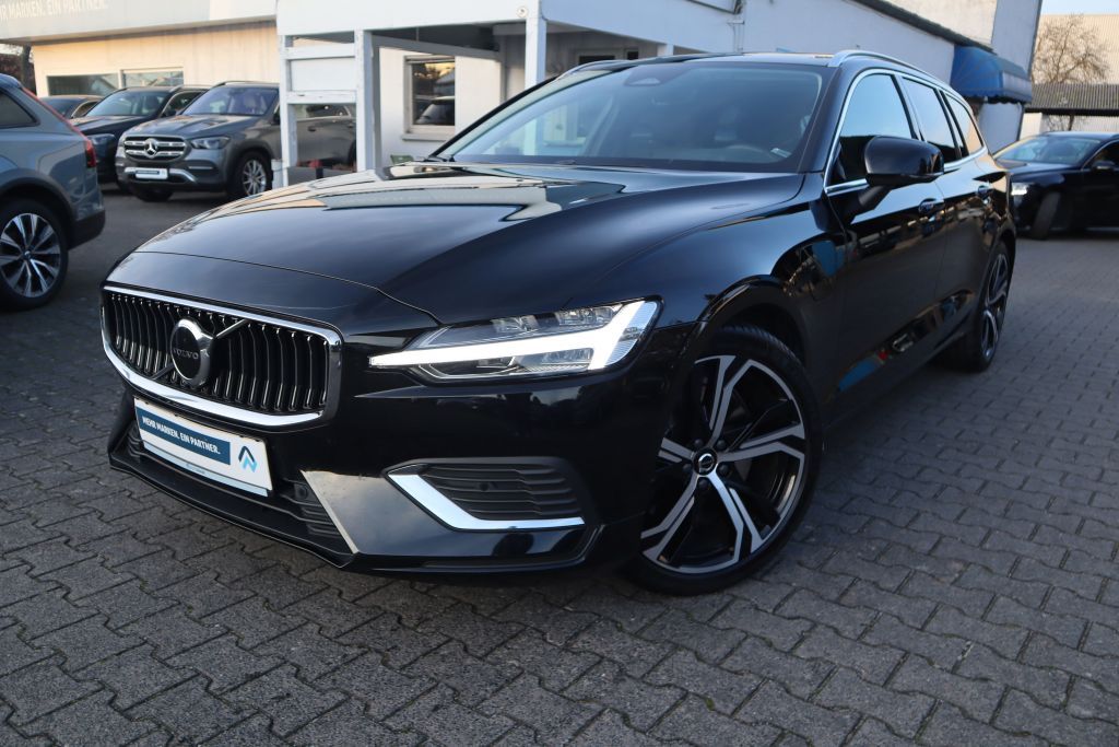 Volvo V60 2022