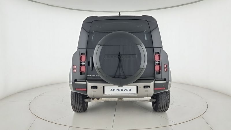 Land Rover Defender 2025