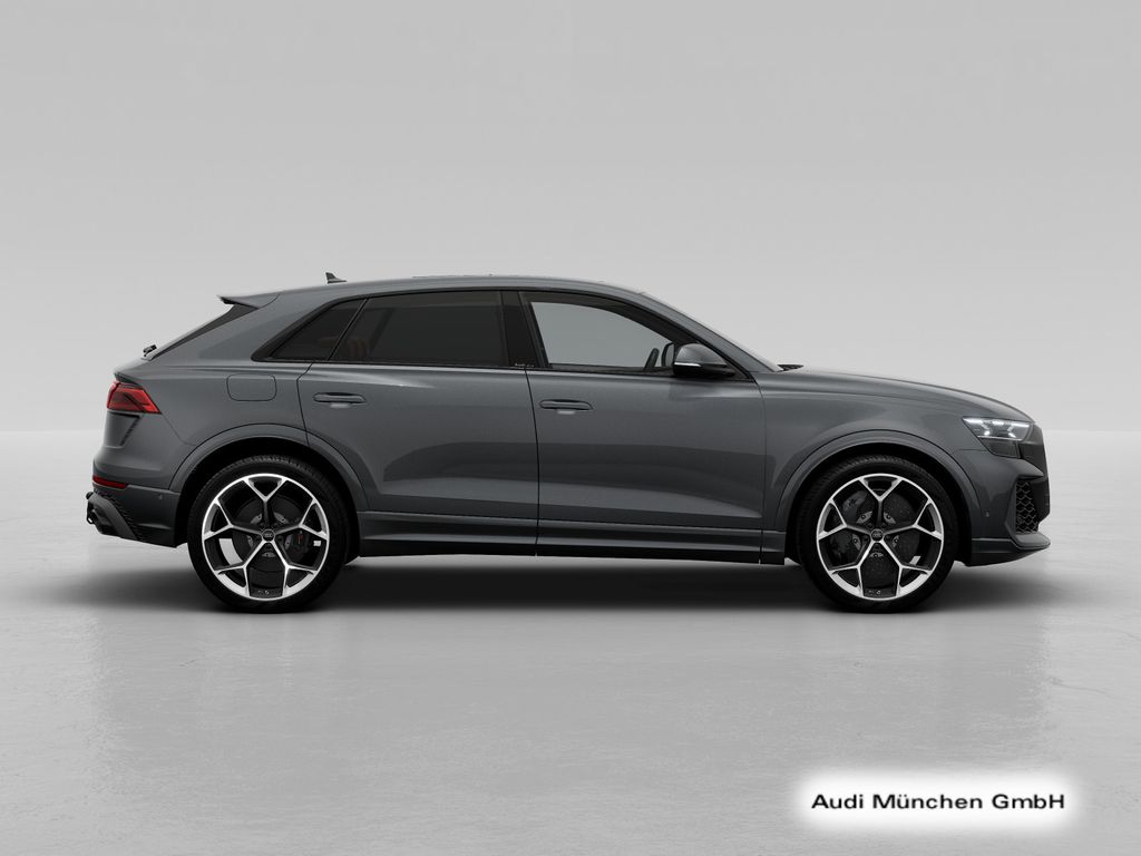 Audi RSQ8 2025
