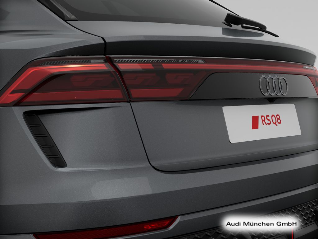 Audi RSQ8 2025