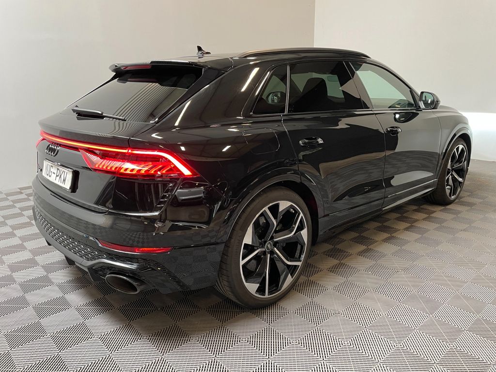 Audi RSQ8 2024