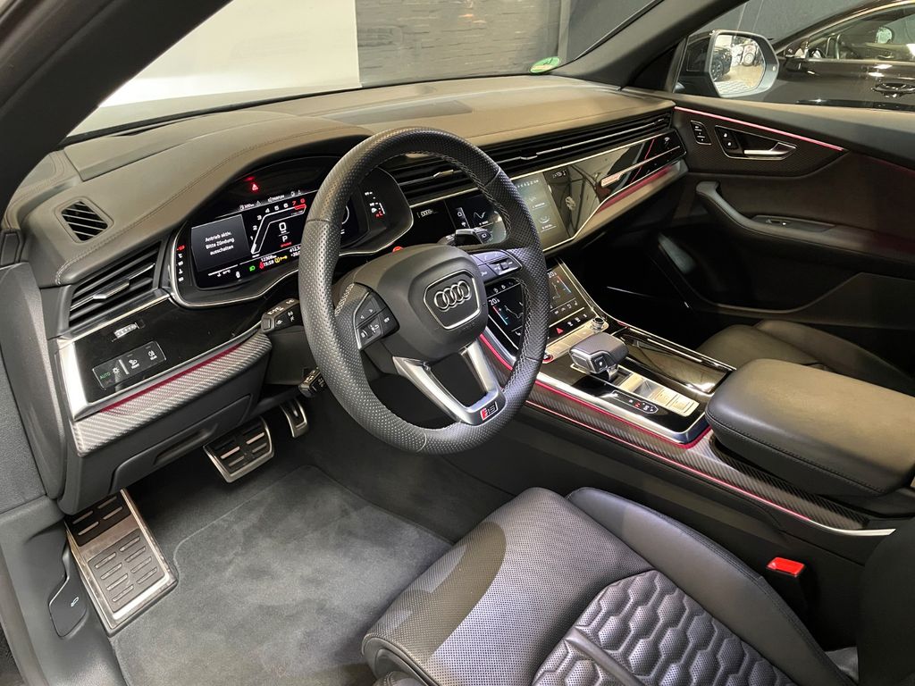 Audi RSQ8 2024