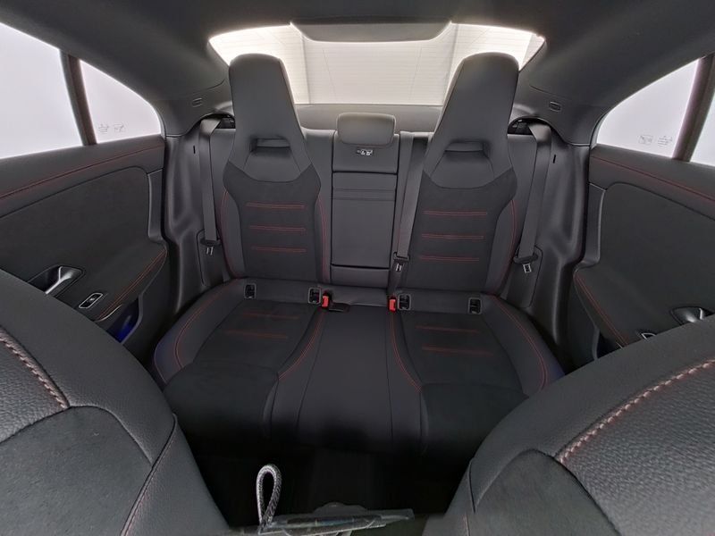 Mercedes-Benz CLA 200 2024