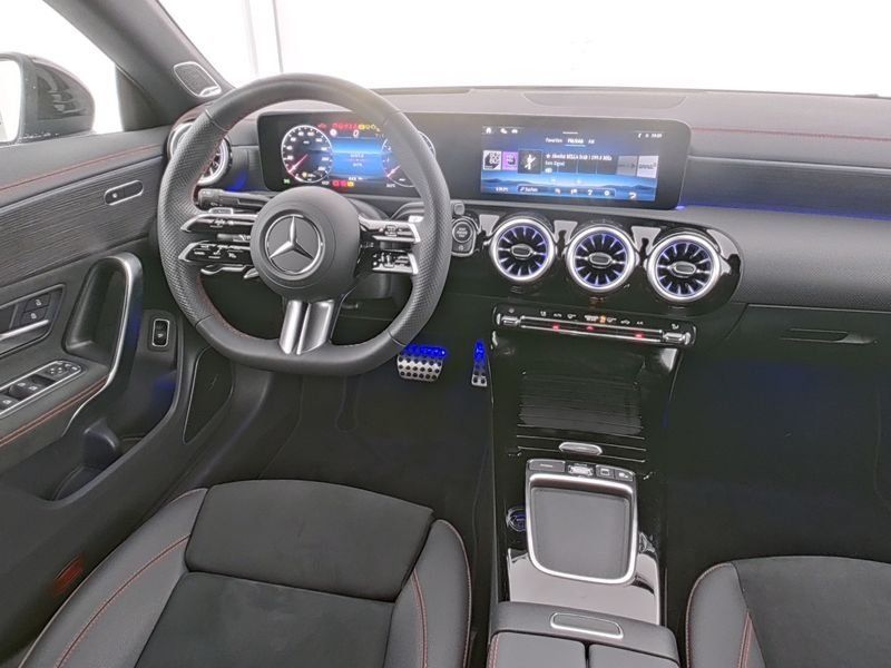 Mercedes-Benz CLA 200 2024