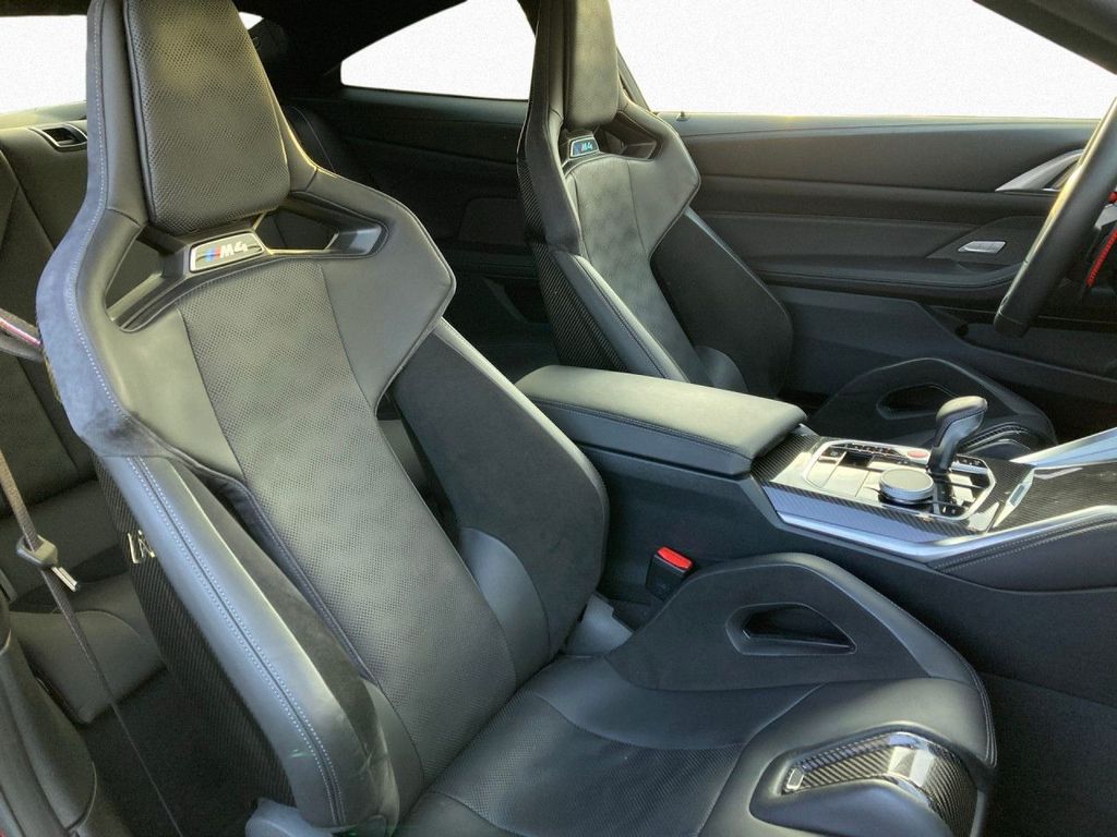 BMW M4 2025