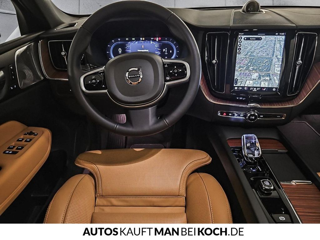 Volvo XC60 2025