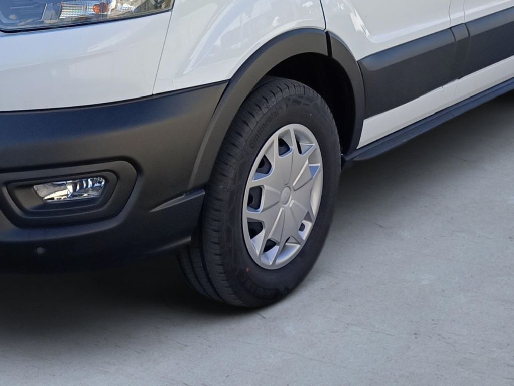 Ford Transit 2025