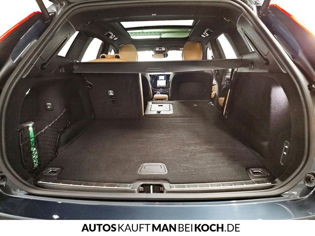 Volvo XC60 2025
