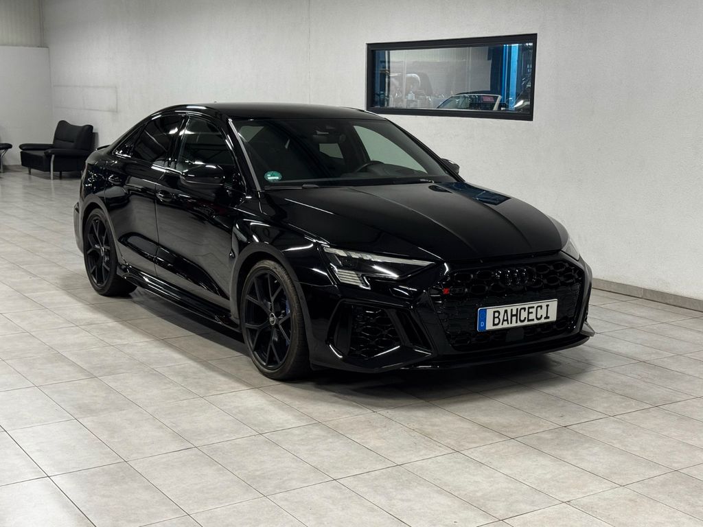 Audi RS3 2021