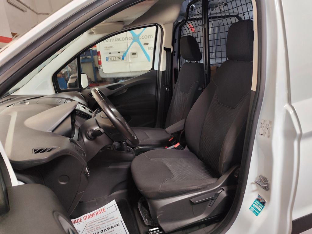 Ford Transit Courier 2018