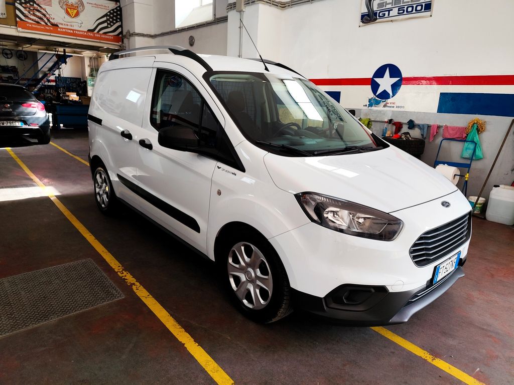 Ford Transit Courier 2018