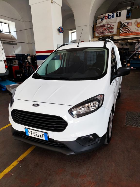 Ford Transit Courier 2018