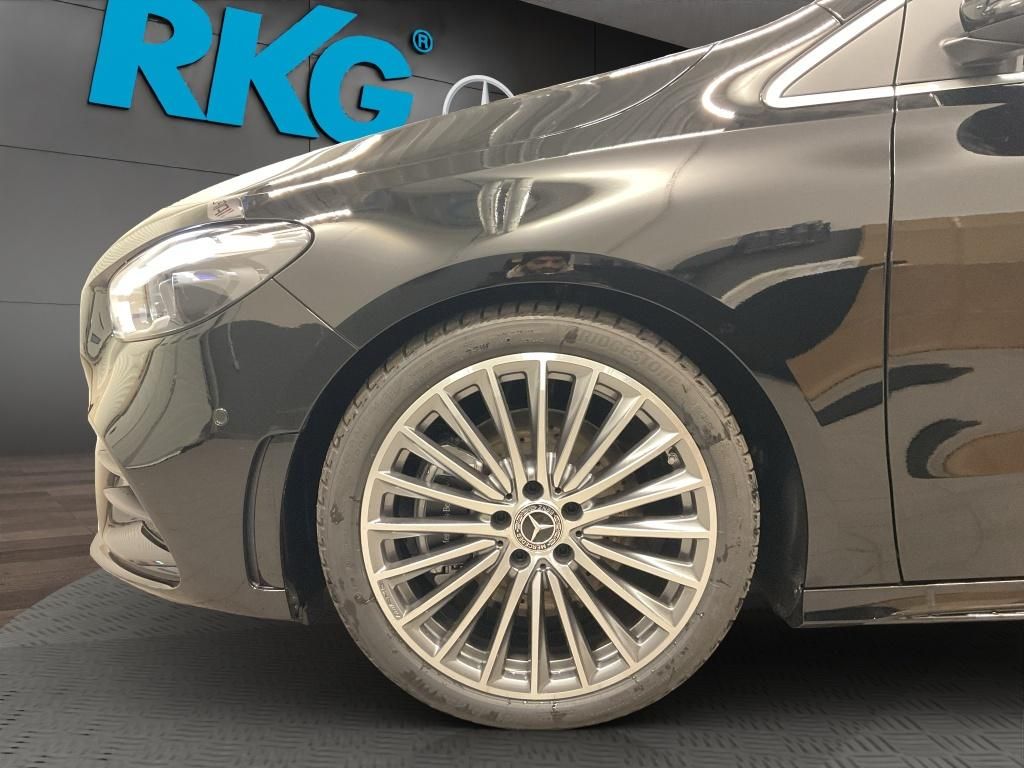 Mercedes-Benz B 220 2025