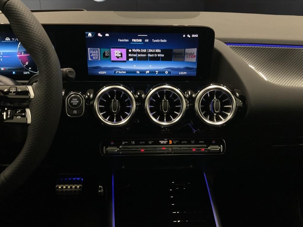 Mercedes-Benz B 220 2025