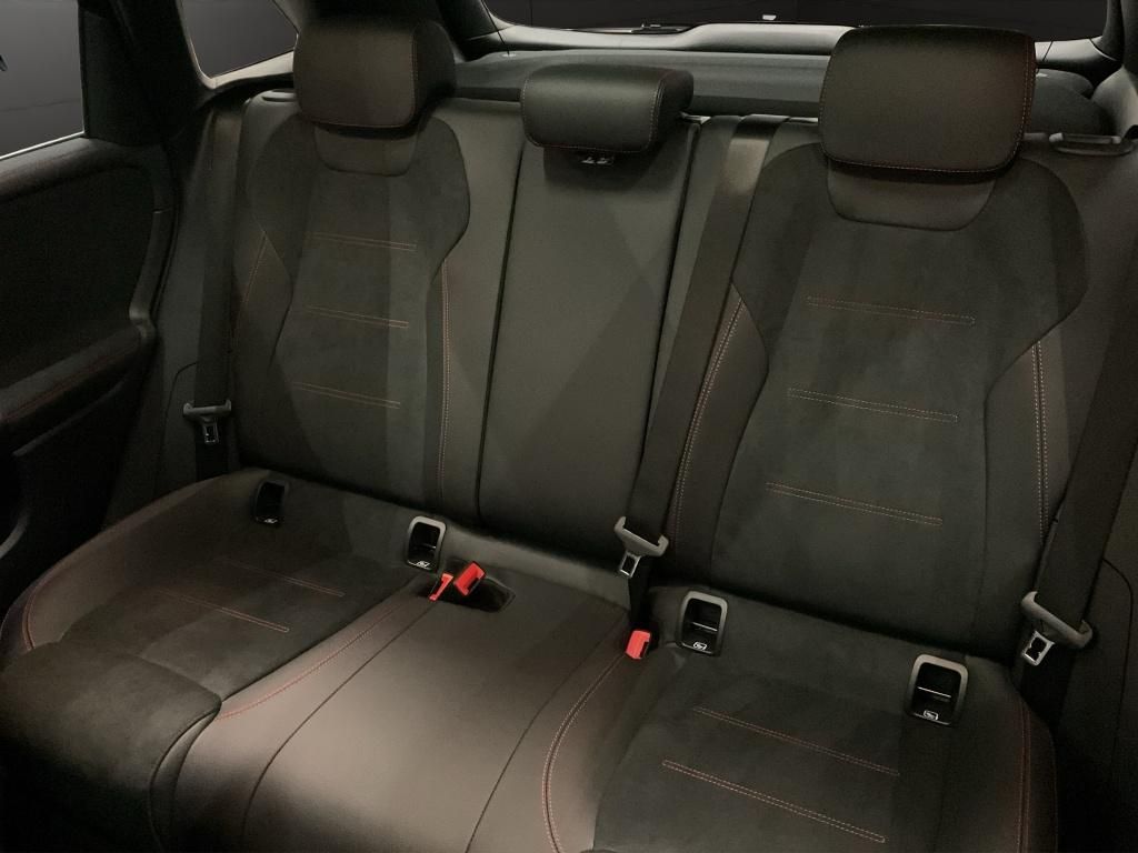 Mercedes-Benz B 220 2025