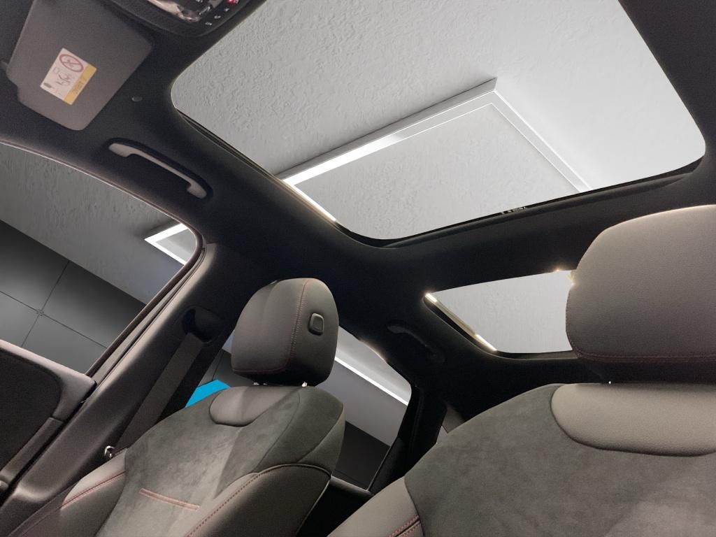 Mercedes-Benz B 220 2025