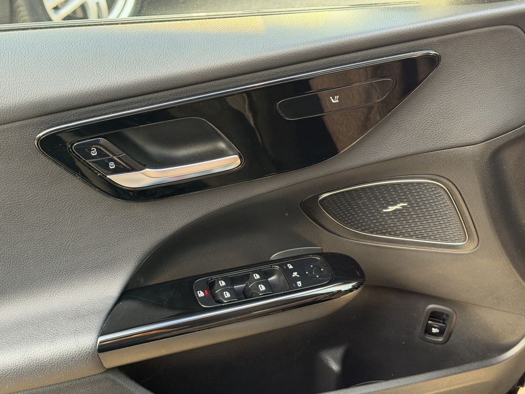 Mercedes-Benz C 200 2023