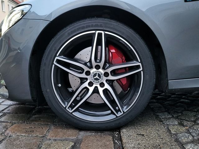 Mercedes-Benz E 300 2019