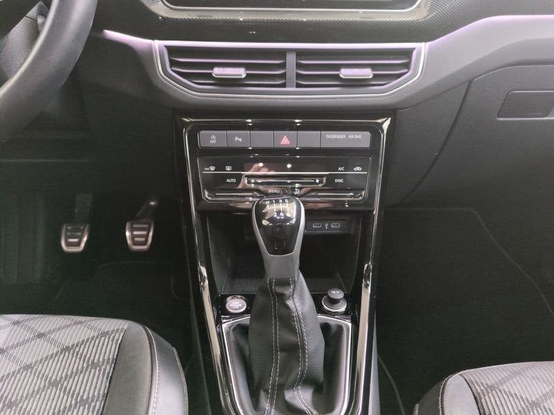 Volkswagen T-Cross 2024