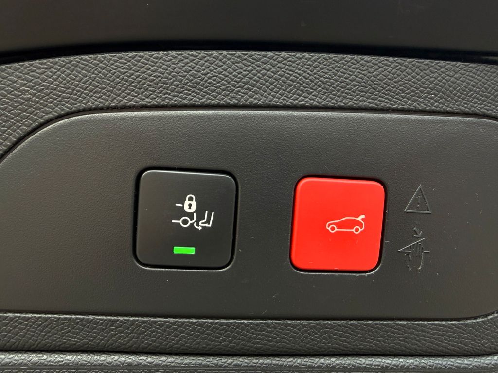 DS Automobiles DS7 (Crossback) 2021