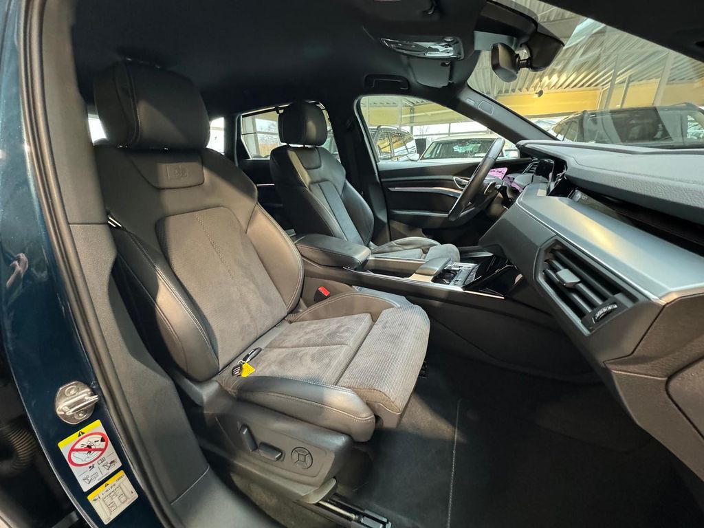Audi e-tron 2022
