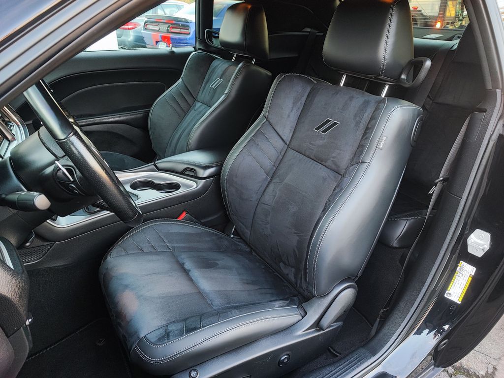 Dodge Challenger 2021