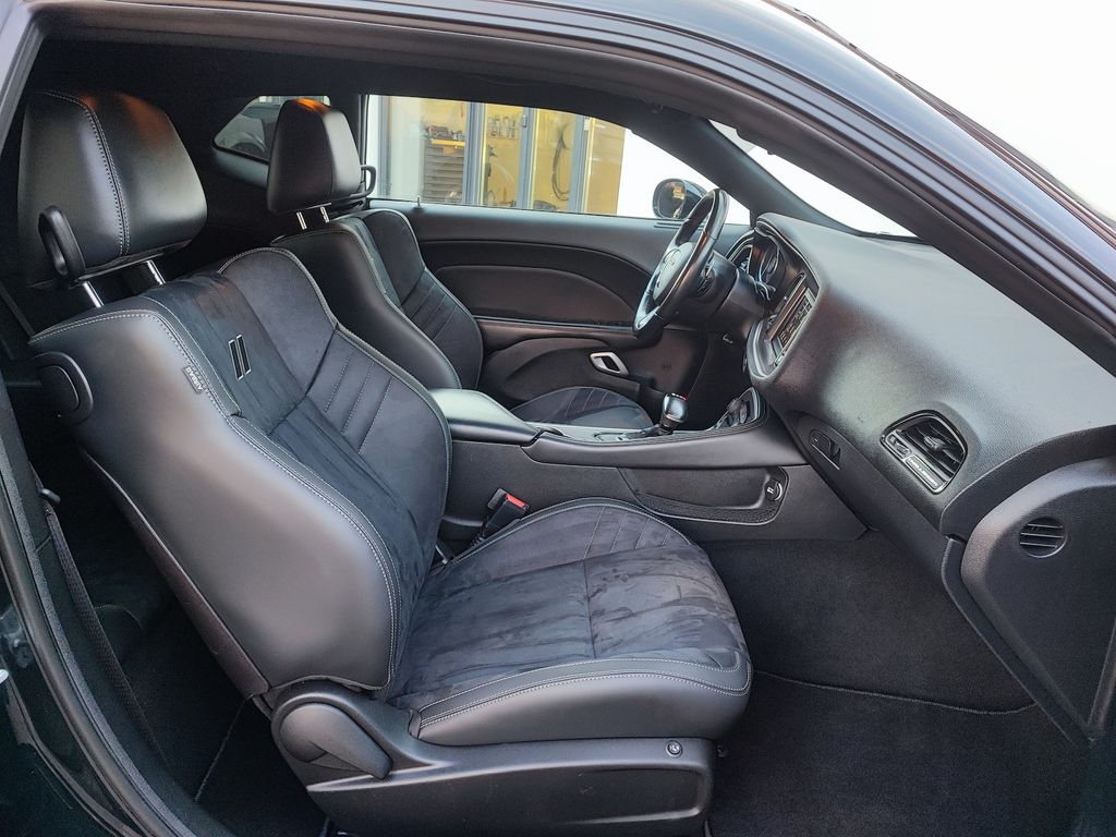 Dodge Challenger 2021