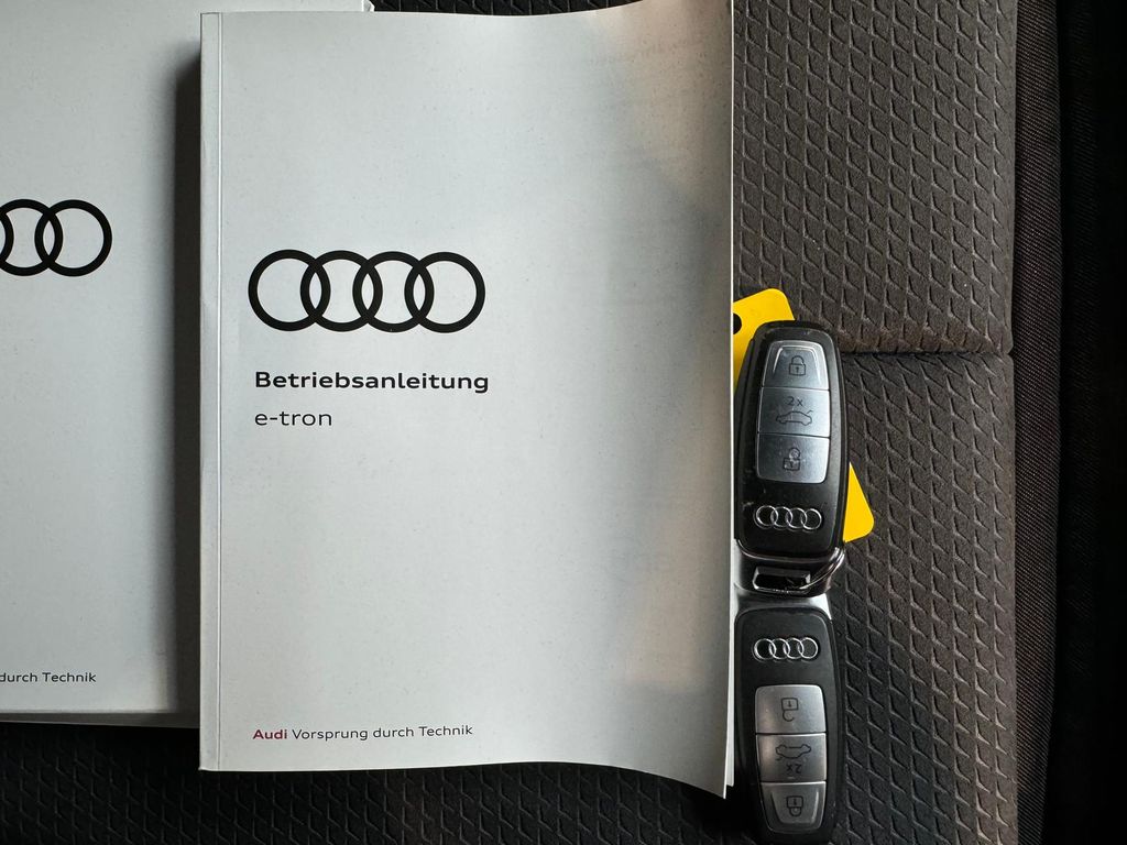 Audi e-tron 2022