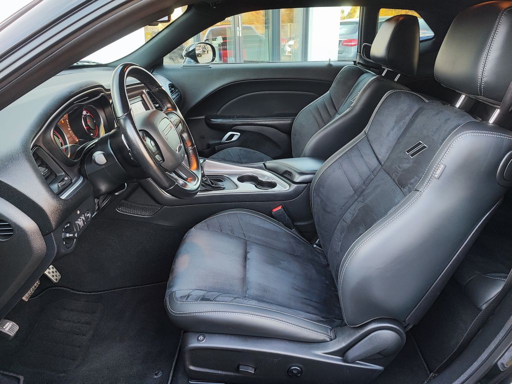 Dodge Challenger 2021