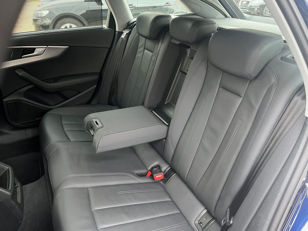 Audi A4 2021
