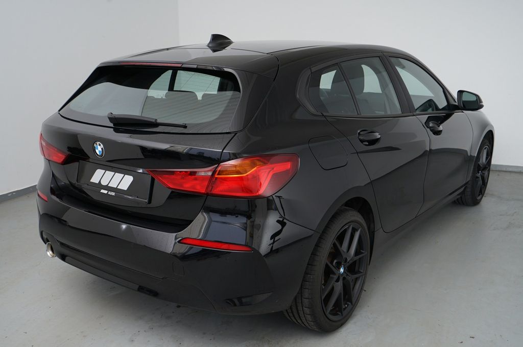 BMW 116 2021