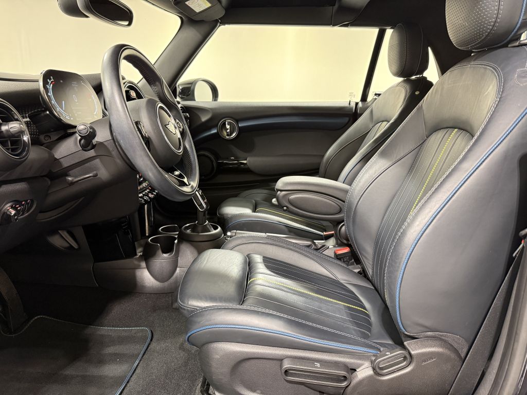 MINI Cooper Cabrio 2021