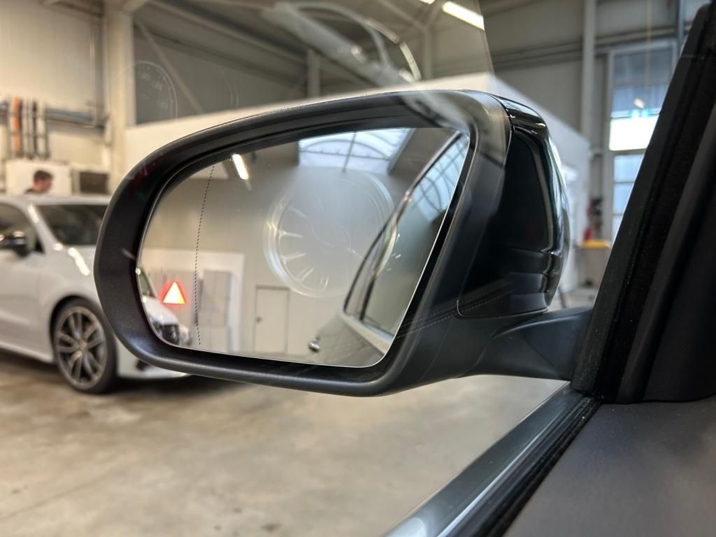 Mercedes-Benz GLA 200 2024