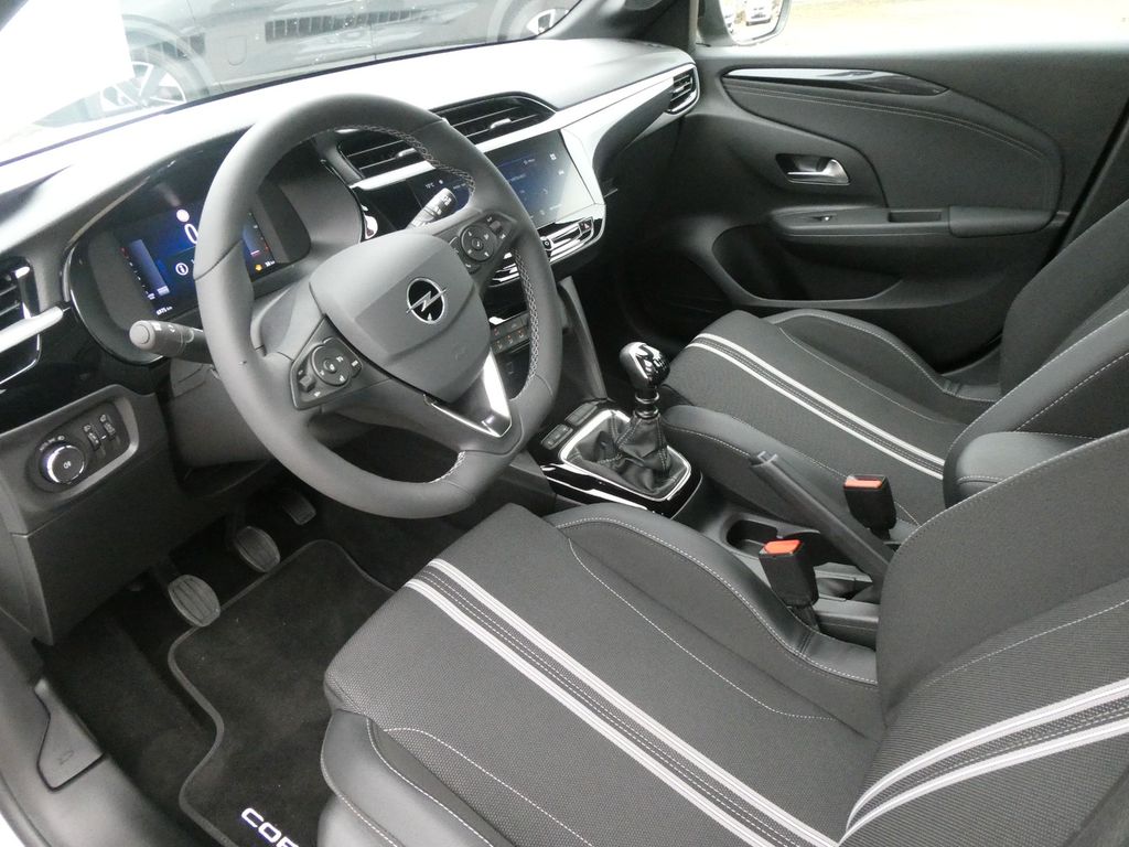 Opel Corsa 2024
