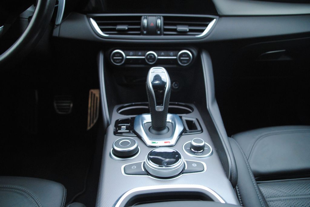 Alfa Romeo Giulia 2021