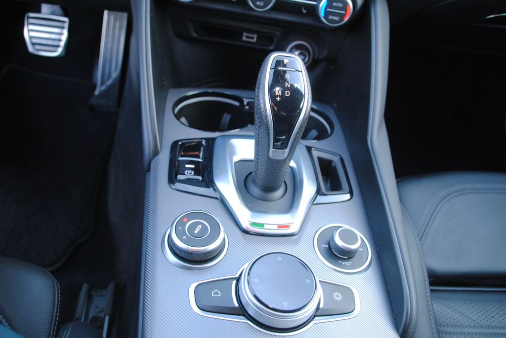 Alfa Romeo Giulia 2021