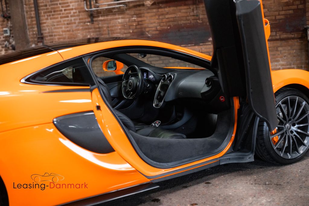 McLaren 570GT 2017