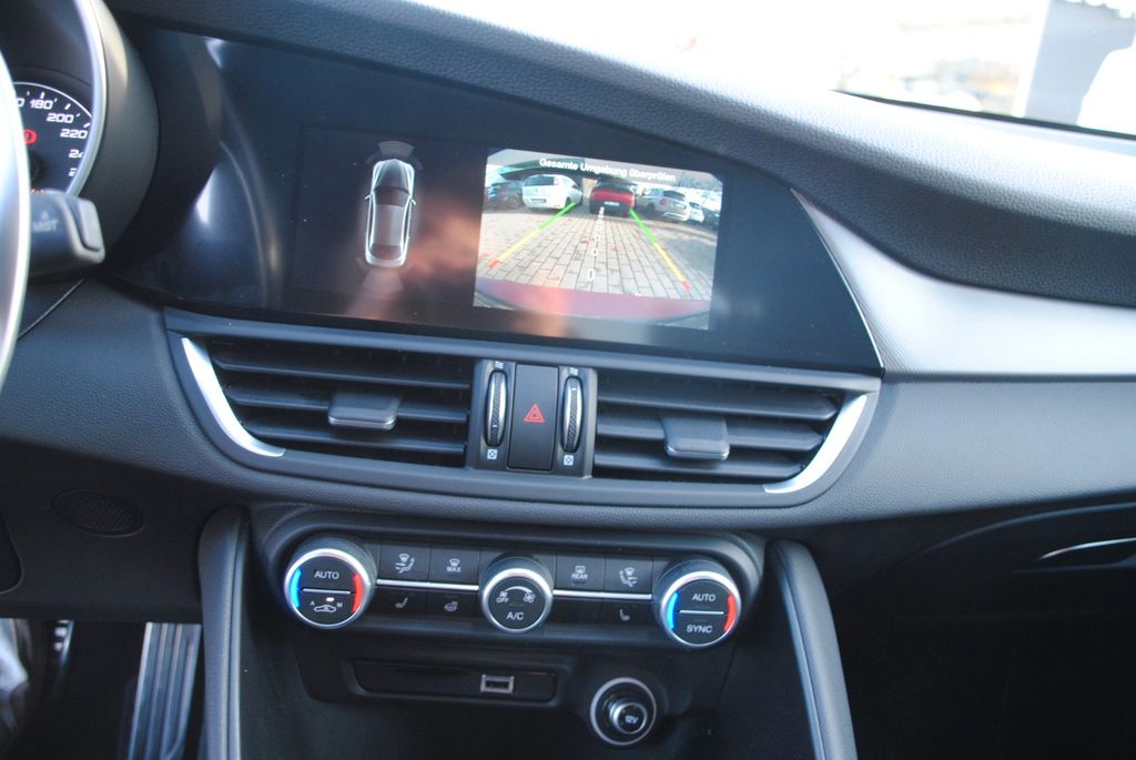 Alfa Romeo Giulia 2021