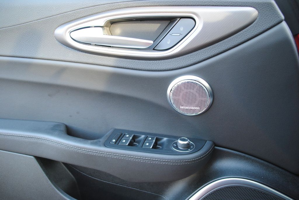 Alfa Romeo Giulia 2021