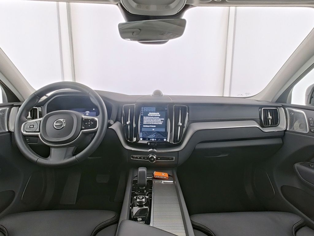 Volvo XC60 2022