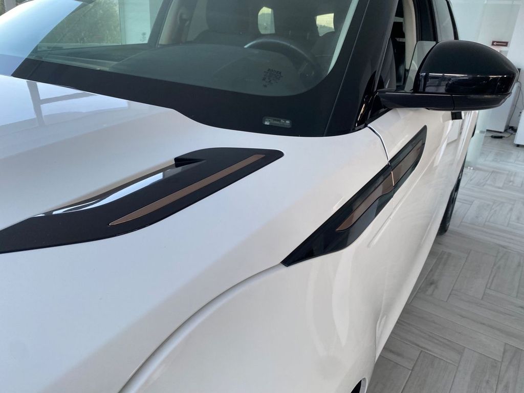 Land Rover Range Rover Evoque 2021