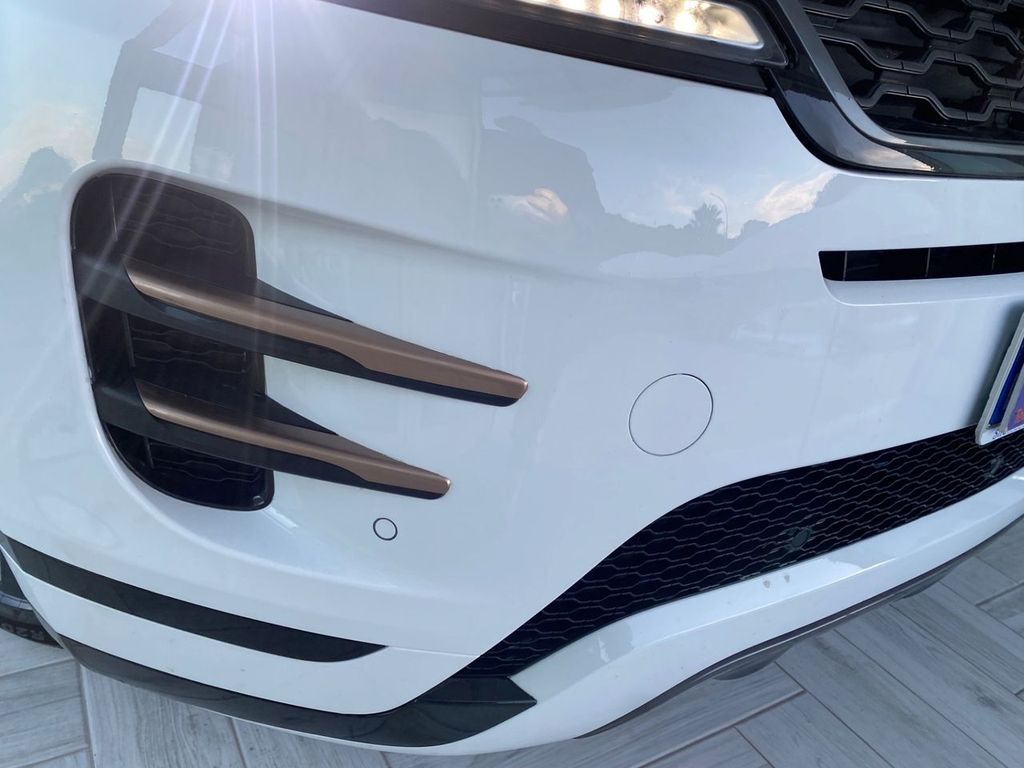 Land Rover Range Rover Evoque 2021