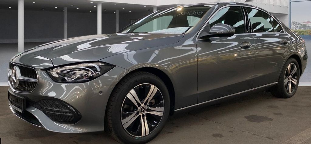 Mercedes-Benz C 180 2025