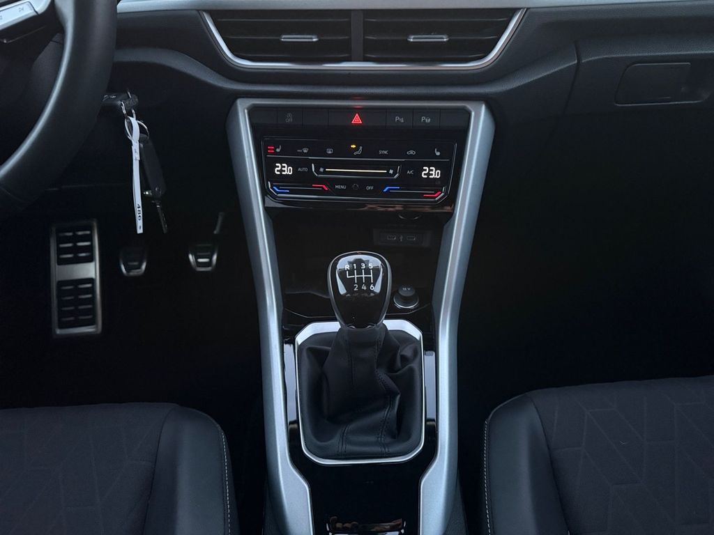 Volkswagen T-Roc 2025