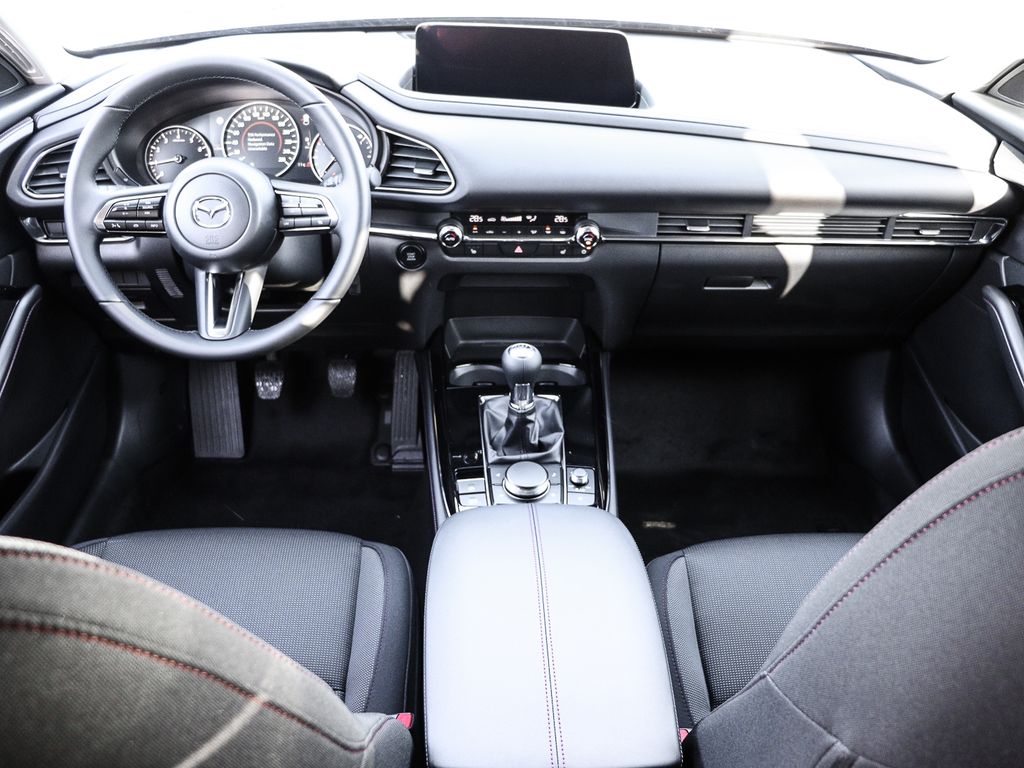 Mazda CX-30 2025