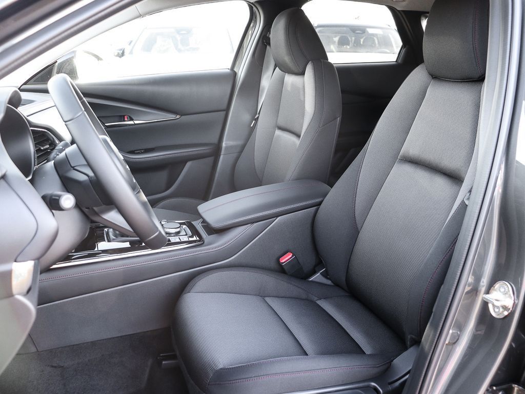 Mazda CX-30 2025