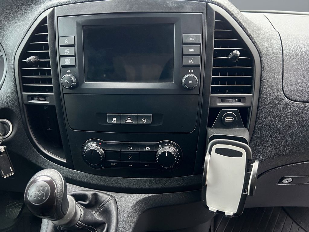 Mercedes-Benz Vito 2023