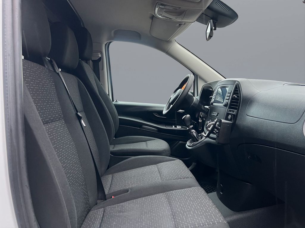 Mercedes-Benz Vito 2023